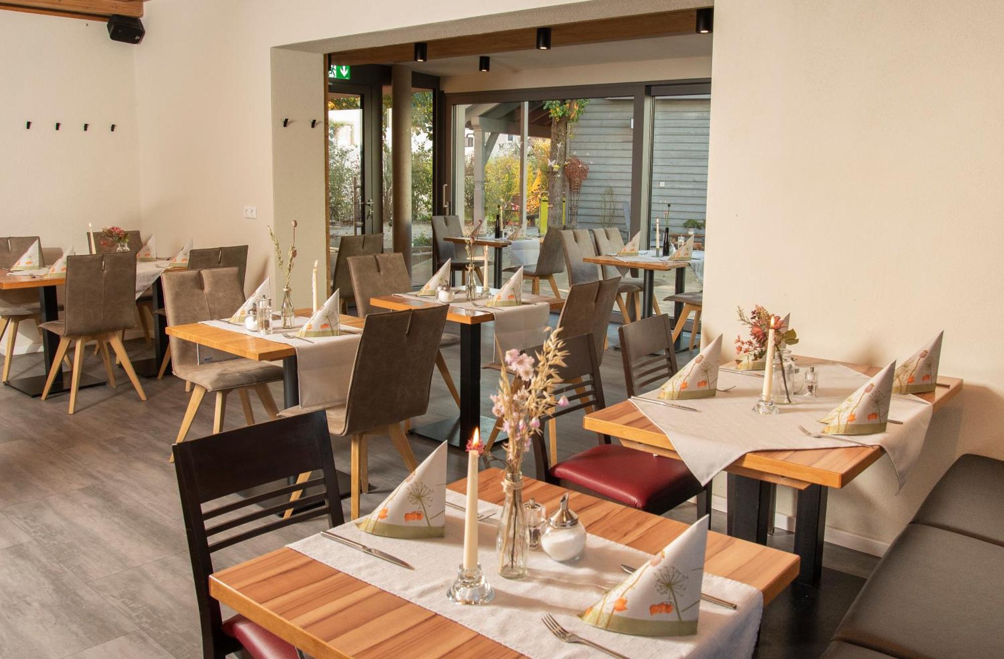 Gasthof Zum Goldenen Lamm Wettelsheim Exterior photo