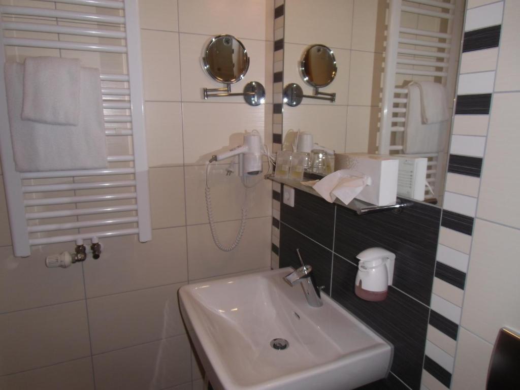 Gasthof Zum Goldenen Lamm Wettelsheim Room photo