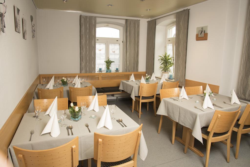 Gasthof Zum Goldenen Lamm Wettelsheim Exterior photo